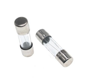 فیوز شیشه ای 4 آمپر 250 ولت سایز 5x20mm