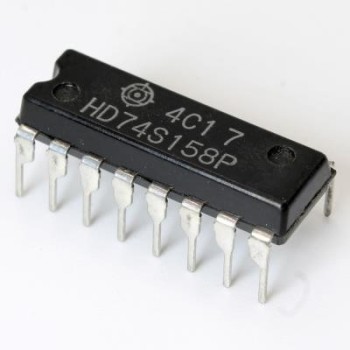 آی سی HD74S158P مالتی پلکسر DIP-16