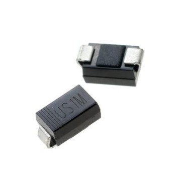 دیود uf4007 SMD یا US1M